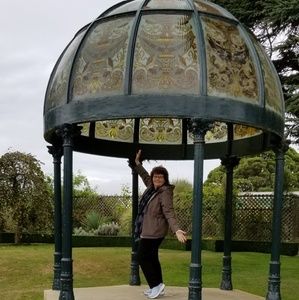 Meet your Posher, Yvonne